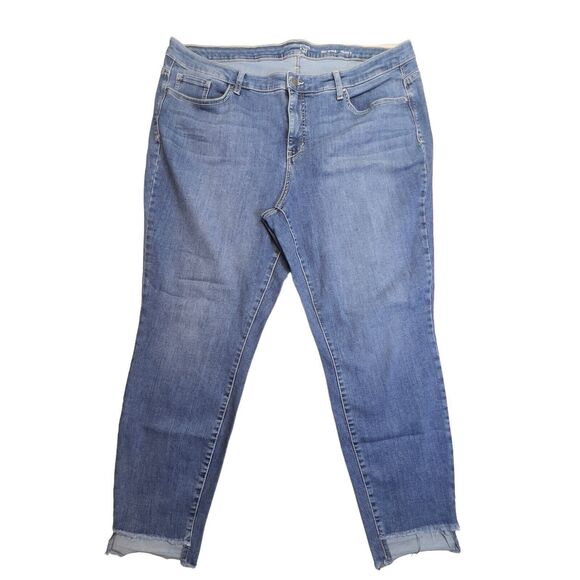 Crown & Ivy Jeans Womens Size 20 WR Curvy Skinny Distressed Ankle Pants Stretch - Picture 1 of 13